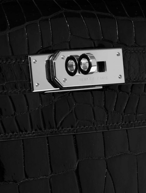 Hermès Kelly 40 Black Closing System  | Sell your designer bag on Saclab.com