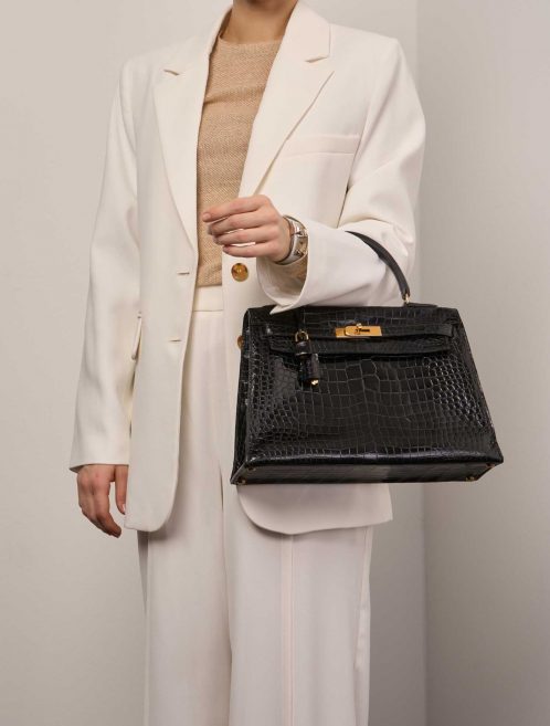 Hermès Kelly 32 Black 1M | Sell your designer bag on Saclab.com