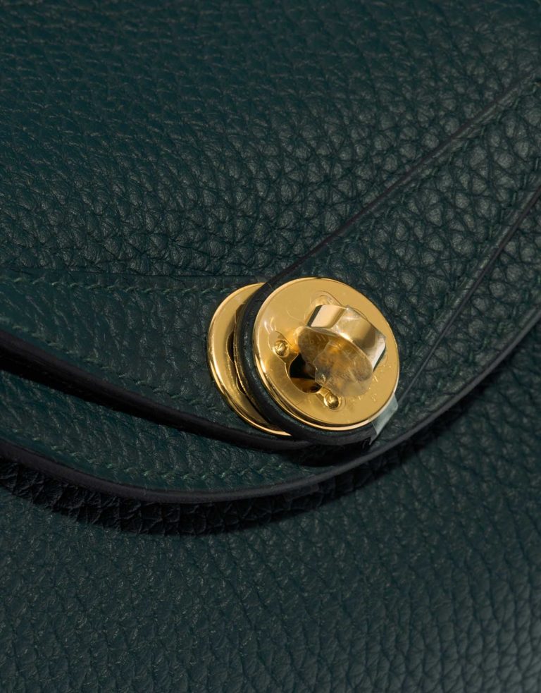 Hermès Lindy Mini VertCypress Closing System  | Sell your designer bag on Saclab.com