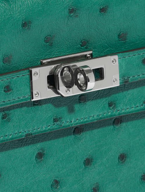 Hermès Kelly LongWallet VertVerone Closing System  | Sell your designer bag on Saclab.com