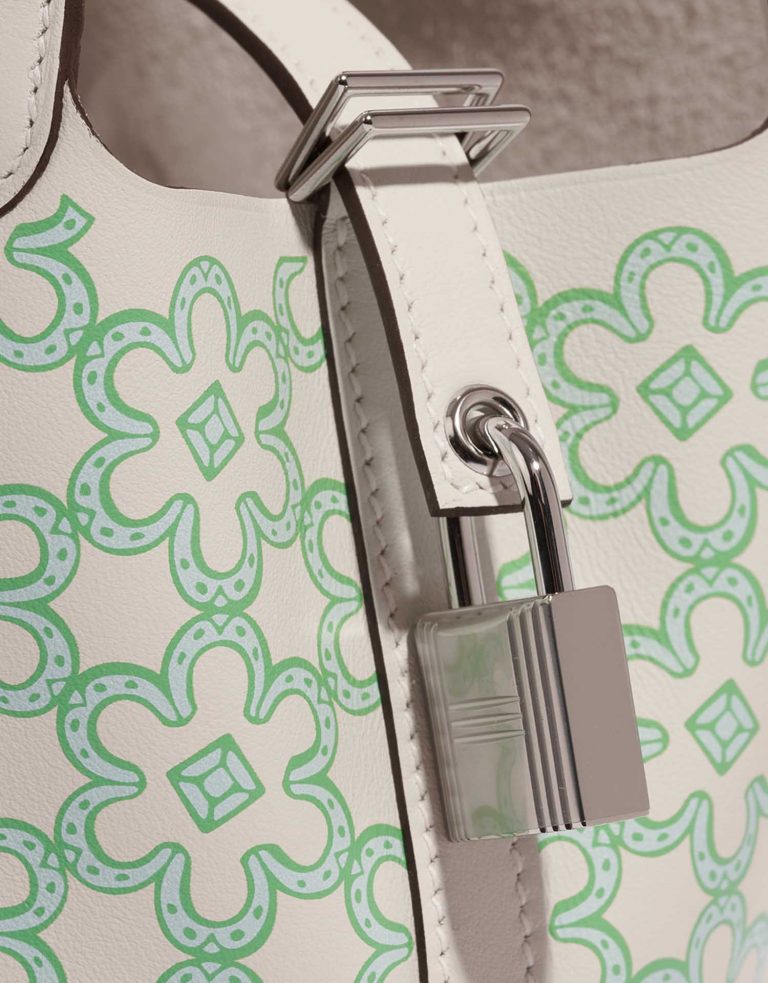 Hermès Picotin 14 Nata-Vert-Blanc Closing System  | Sell your designer bag on Saclab.com