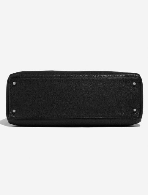 Hermès Kelly 40 Black Bottom  | Sell your designer bag on Saclab.com