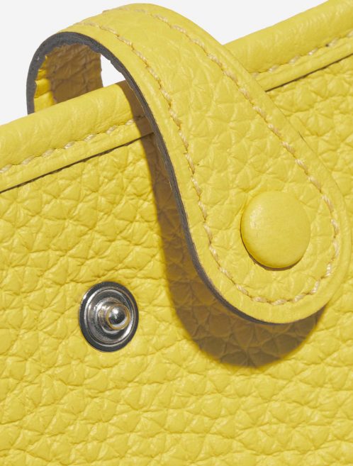 Hermès Evelyne 16 Lime Closing System  | Sell your designer bag on Saclab.com