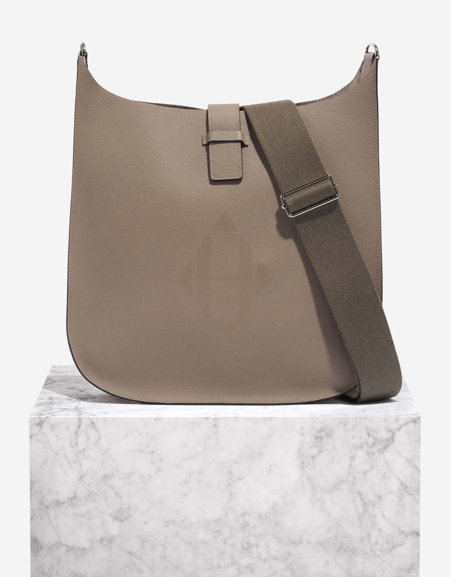 ポテチ様【新品未使用】HERMES エズ37センチ ポテチ様【新品未使用】HERMES エズ37センチ ポテチ様【新品未使用