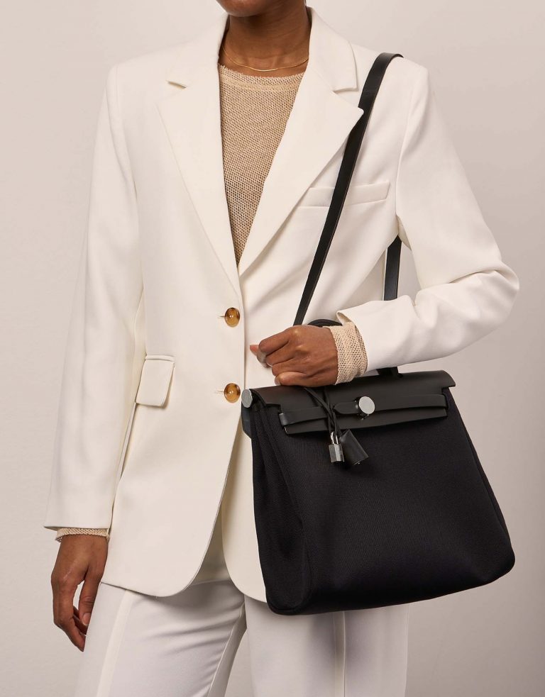 Hermès Herbag 31 Black 0F | Sell your designer bag on Saclab.com