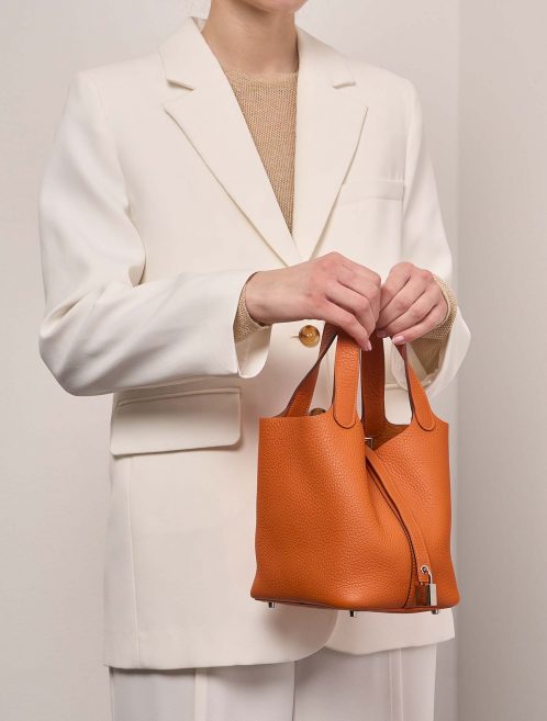 Hermès Picotin 18 Orange Sizes Worn | Sell your designer bag on Saclab.com