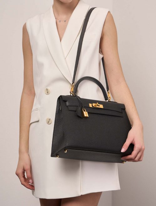 Hermès Kelly 32 Black 1M | Sell your designer bag on Saclab.com