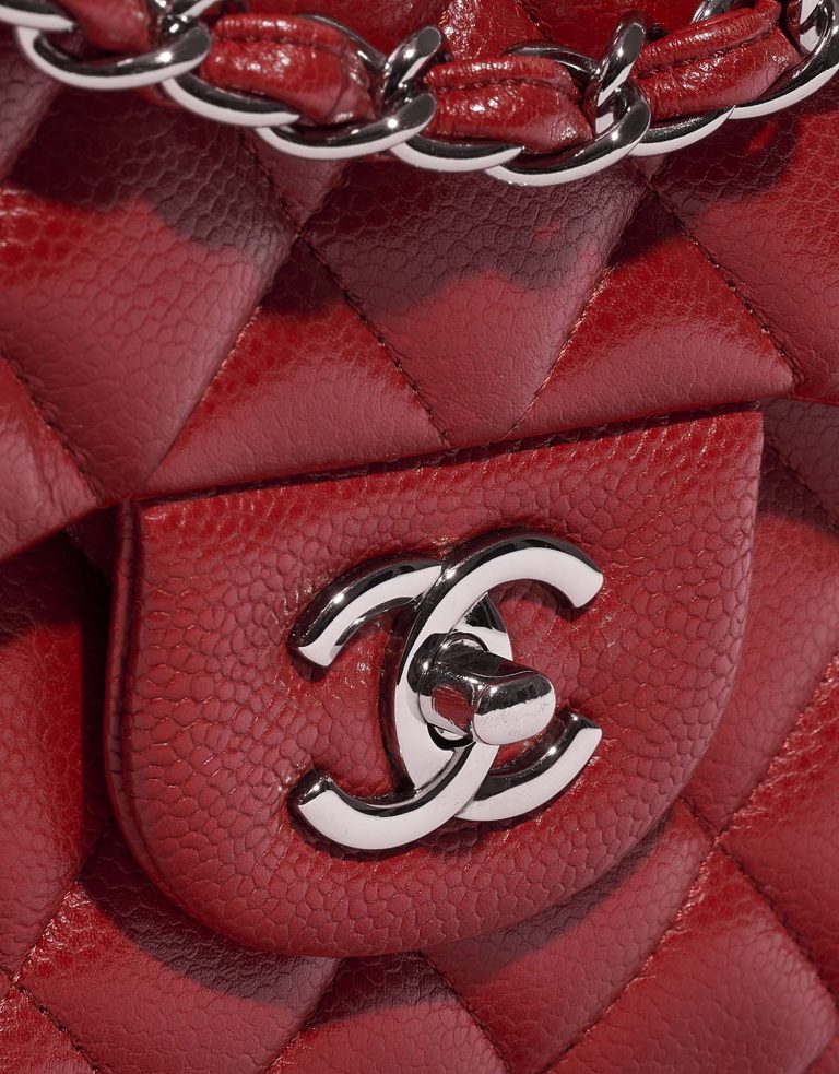Chanel Timeless Jumbo Red Closing System  | Sell your designer bag on Saclab.com