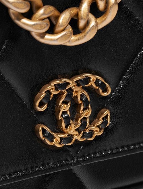 Chanel 19 WOC Black Closing System  | Sell your designer bag on Saclab.com