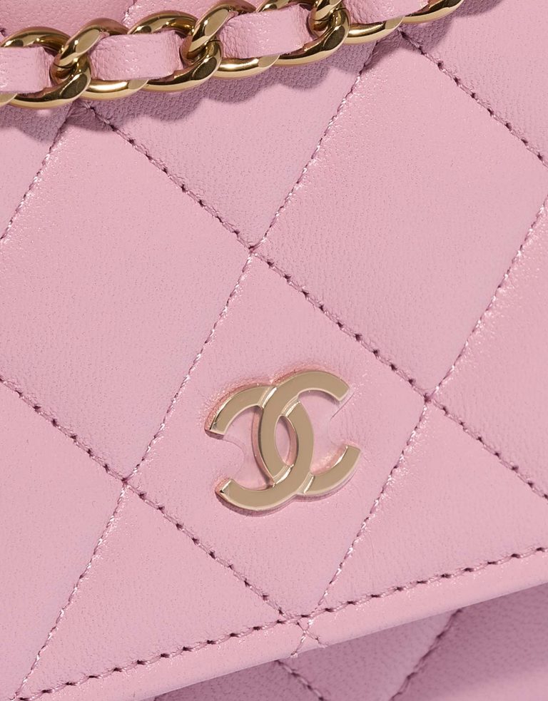 Chanel Timeless WOC Liliac Closing System  | Sell your designer bag on Saclab.com