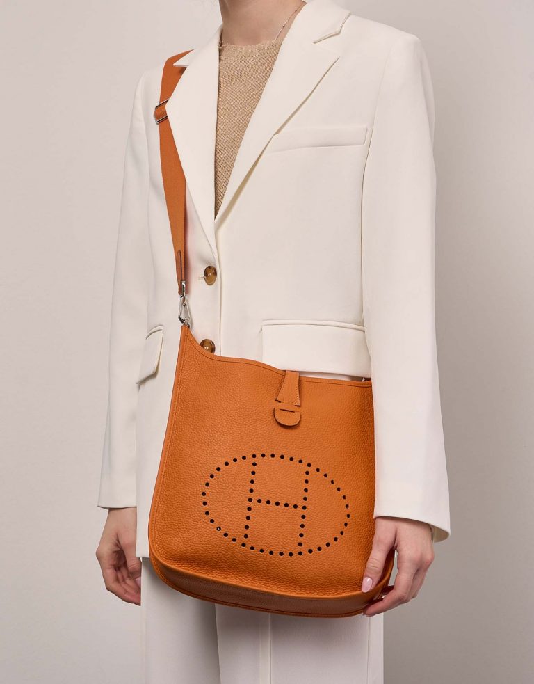 Hermès Evelyne 29 Orange 1M | Sell your designer bag on Saclab.com
