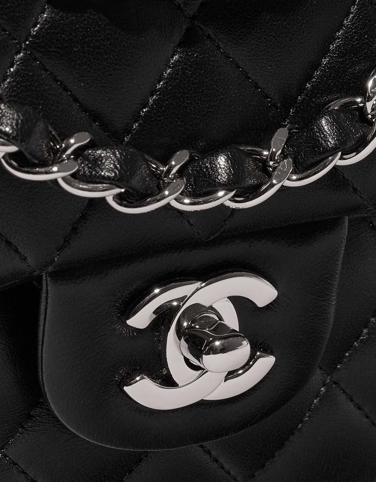 Chanel Timeless Small Black Closing System  | Sell your designer bag on Saclab.com