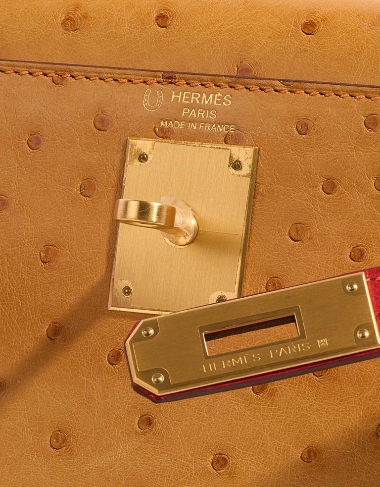 Hermès Kelly 28 Gold-RougeVif Logo  | Sell your designer bag on Saclab.com