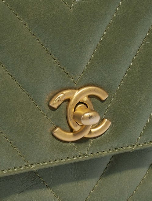 Chanel TimelessHandle Small Green Closing System  | Sell your designer bag on Saclab.com