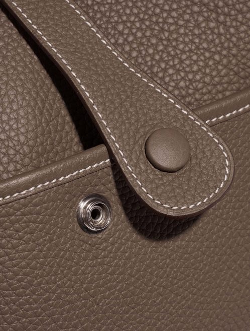 Hermès Evelyne 33 Etoupe Closing System  | Sell your designer bag on Saclab.com