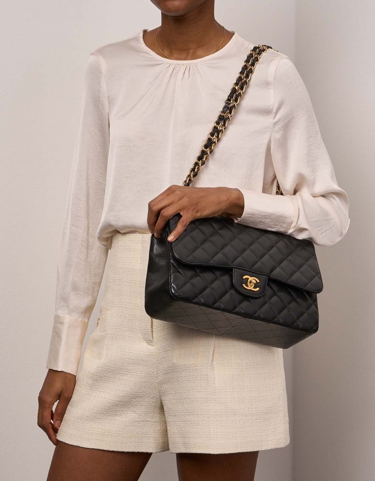 Chanel Timeless Jumbo Black Front  | Sell your designer bag on Saclab.com