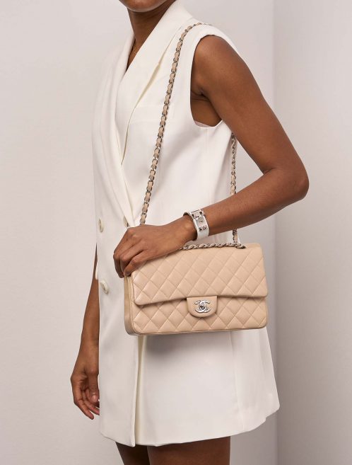 Chanel Timeless Medium Beige Sizes Worn | Sell your designer bag on Saclab.com