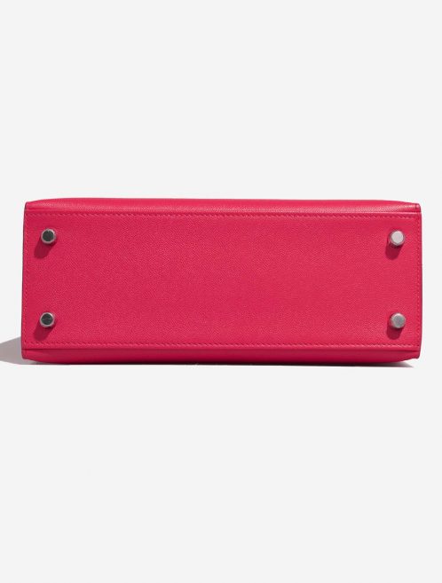 Hermès Kelly 25 RoseExtreme-RougePiment Bottom  | Sell your designer bag on Saclab.com