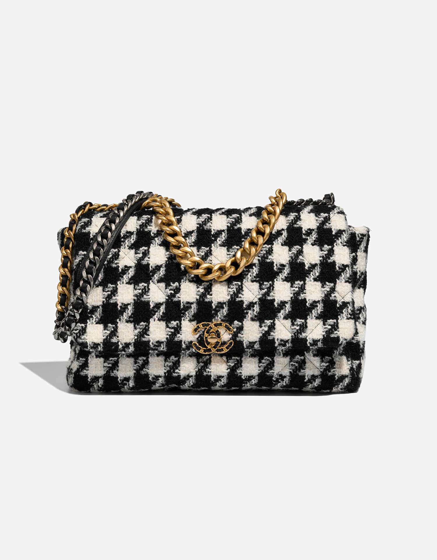 Chanel 19 Flap Bag Maxi Tweed Black / White | SACLÀB
