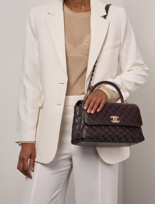 Pre-owned Chanel bag Timeless Handle Medium Caviar Dark Plum Brown, Violet | Sell your designer bag on Saclab.com