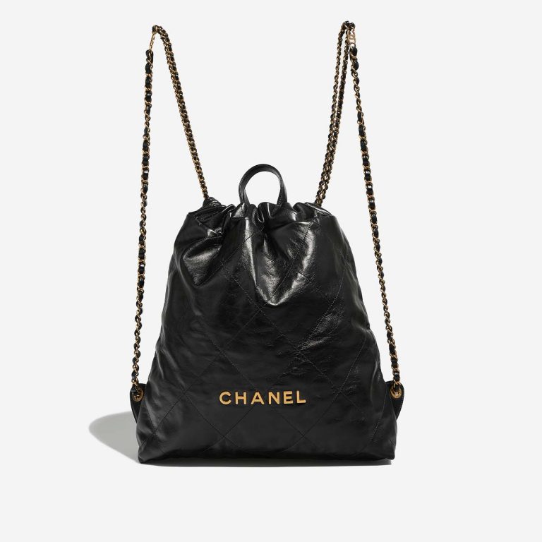 Pre-owned Chanel bag 22 Backpack Calf Black Black | Sell your designer bag on Saclab.com