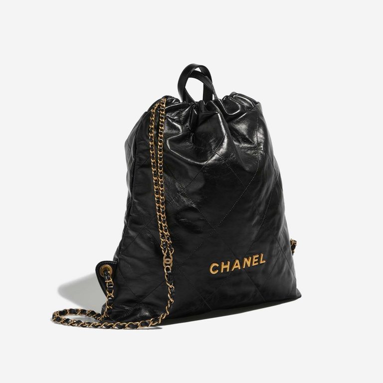 Pre-owned Chanel bag 22 Backpack Calf Black Black | Sell your designer bag on Saclab.com