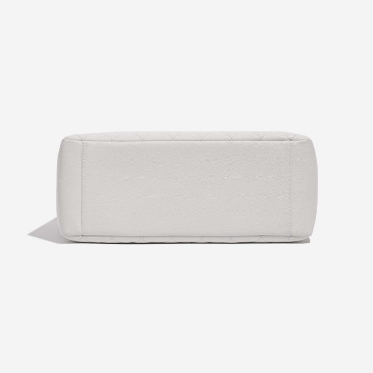 Pre-owned Chanel bag Shopping Tote GST Caviar White White | Sell your designer bag on Saclab.com