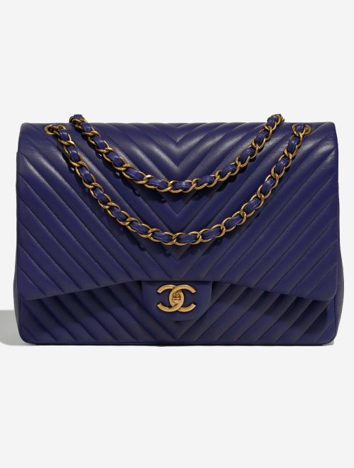 Pre-owned Chanel bag Timeless Chevron Maxi Lamb Blue Blue | Sell your designer bag on Saclab.com