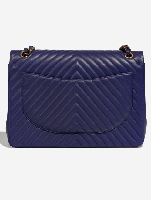 Pre-owned Chanel bag Timeless Chevron Maxi Lamb Blue Blue | Sell your designer bag on Saclab.com