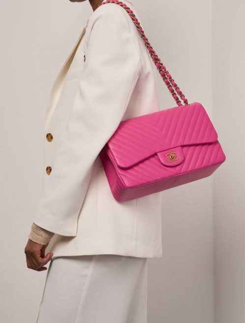 Pre-owned Chanel bag Timeless Chevron Jumbo Lamb Hot Pink Pink | Sell your designer bag on Saclab.com