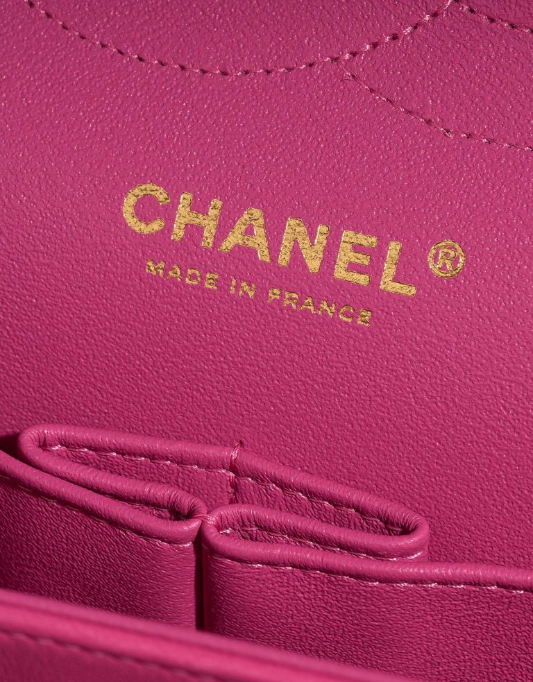 Pre-owned Chanel bag Timeless Chevron Jumbo Lamb Hot Pink Pink | Sell your designer bag on Saclab.com