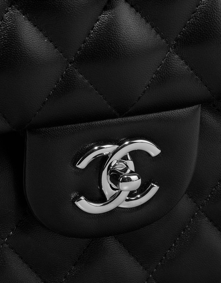 Chanel Timeless Jumbo Black Closing System  | Sell your designer bag on Saclab.com
