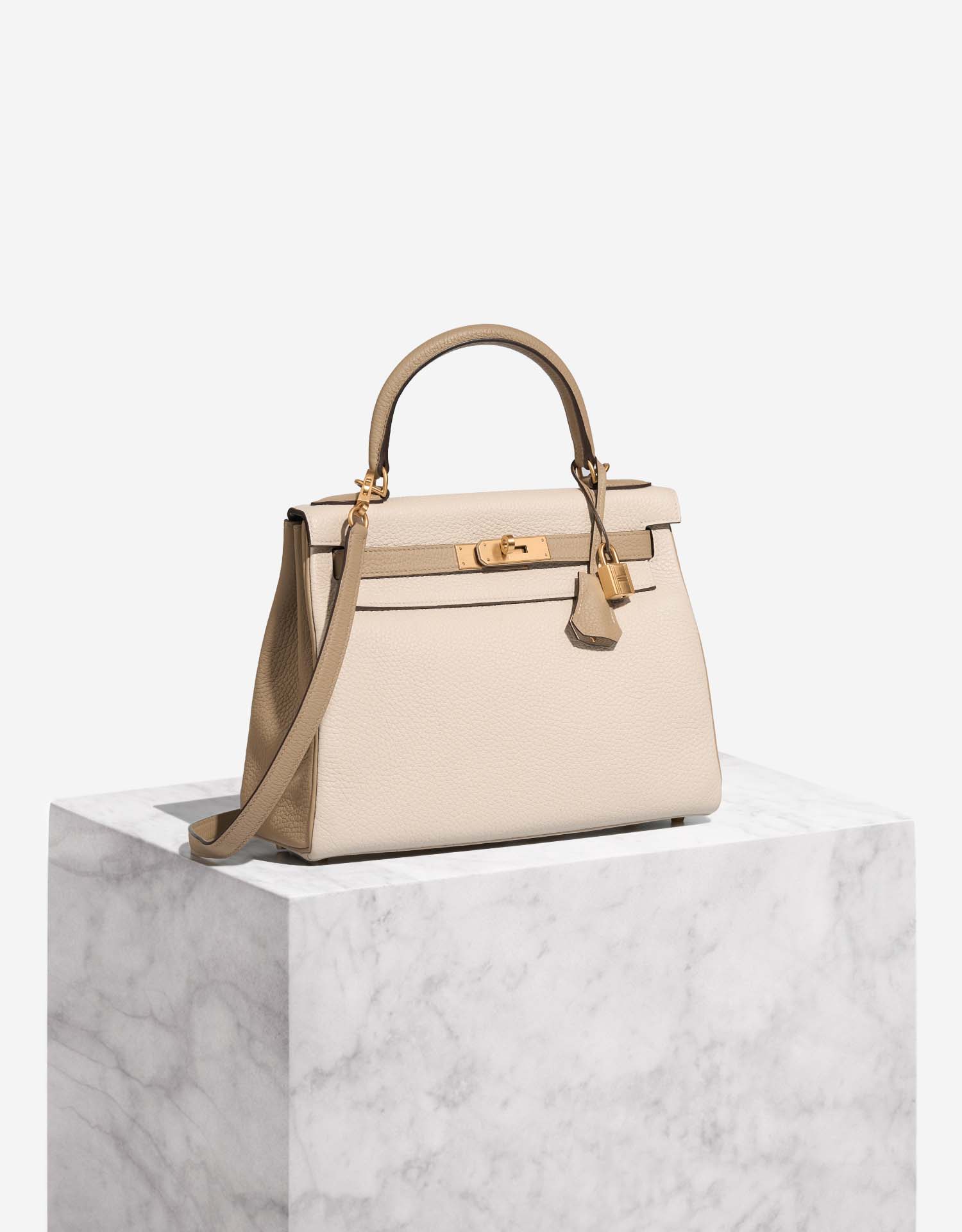 HERMES トランプセット 青赤 HERMES トランプセット - メルカリ
