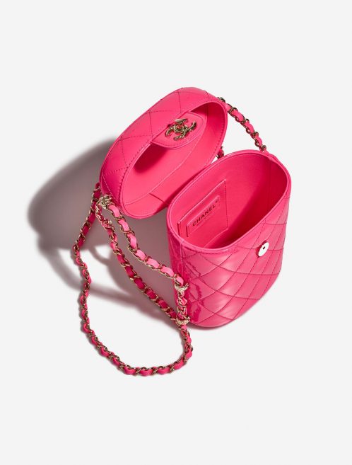 Chanel Vanity Small NeonPink Inside  | Sell your designer bag on Saclab.com