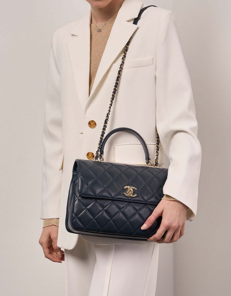 Chanel Trendy Large Navy Sizes Worn | Sell your designer bag on Saclab.com