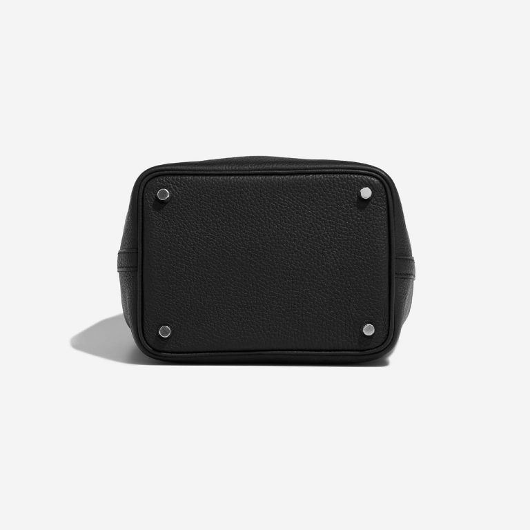 Hermès Picotin 18 Black Bottom  | Sell your designer bag on Saclab.com