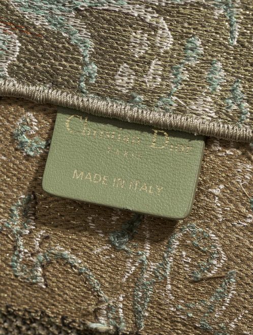 Dior BookTote Medium Multicolour Logo  | Sell your designer bag on Saclab.com