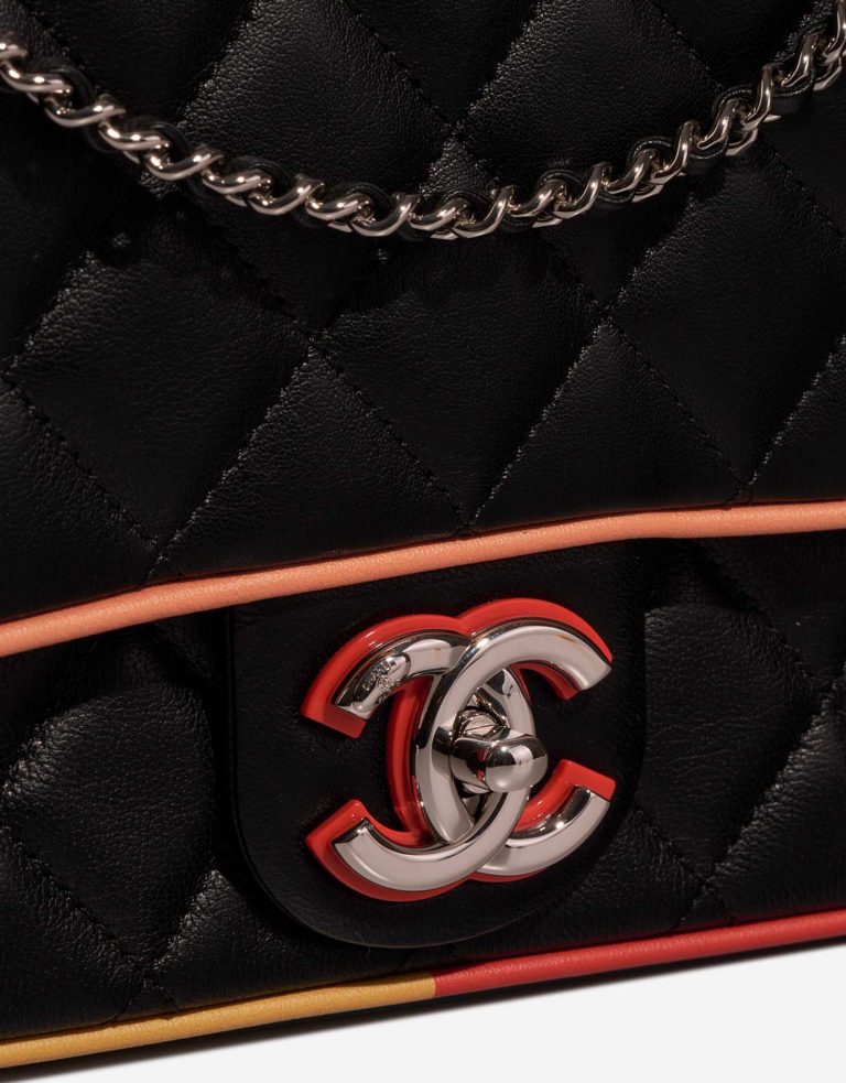 Chanel Timeless Medium Black-Multicolored Closing System  | Sell your designer bag on Saclab.com