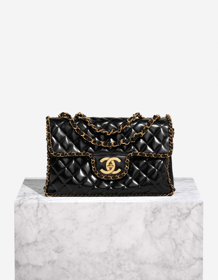 Chanel Timeless Maxi Black Front  | Sell your designer bag on Saclab.com