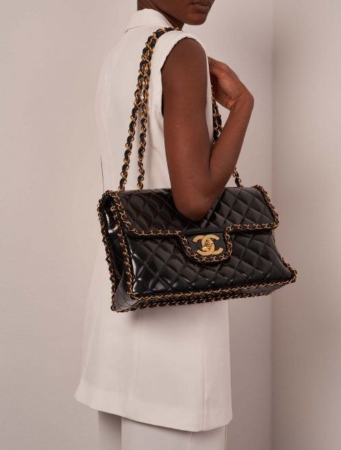 Chanel Timeless Maxi Black Sizes Worn | Sell your designer bag on Saclab.com