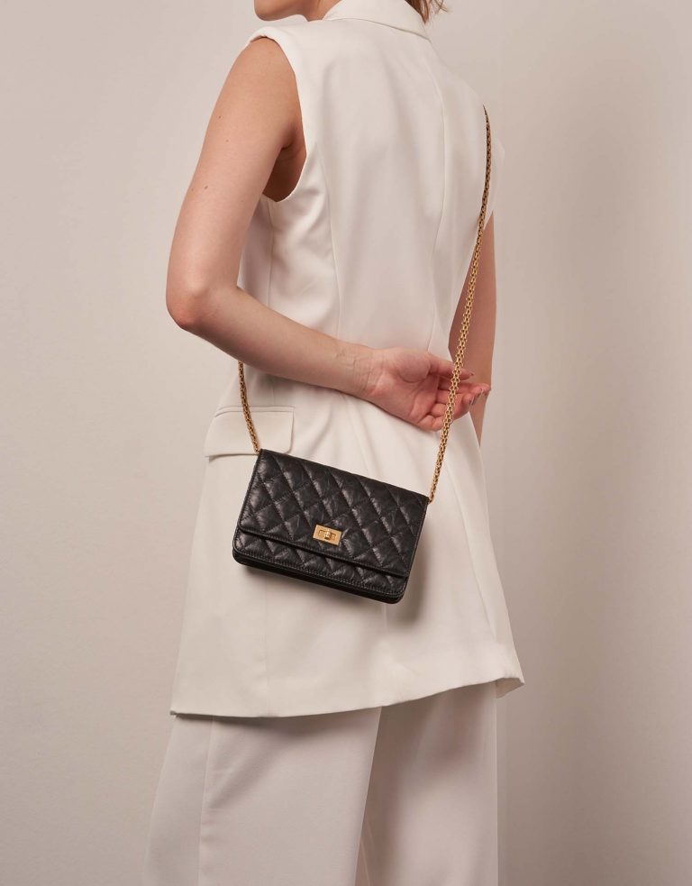 Chanel 255Reissue WOC Black 1M | Sell your designer bag on Saclab.com