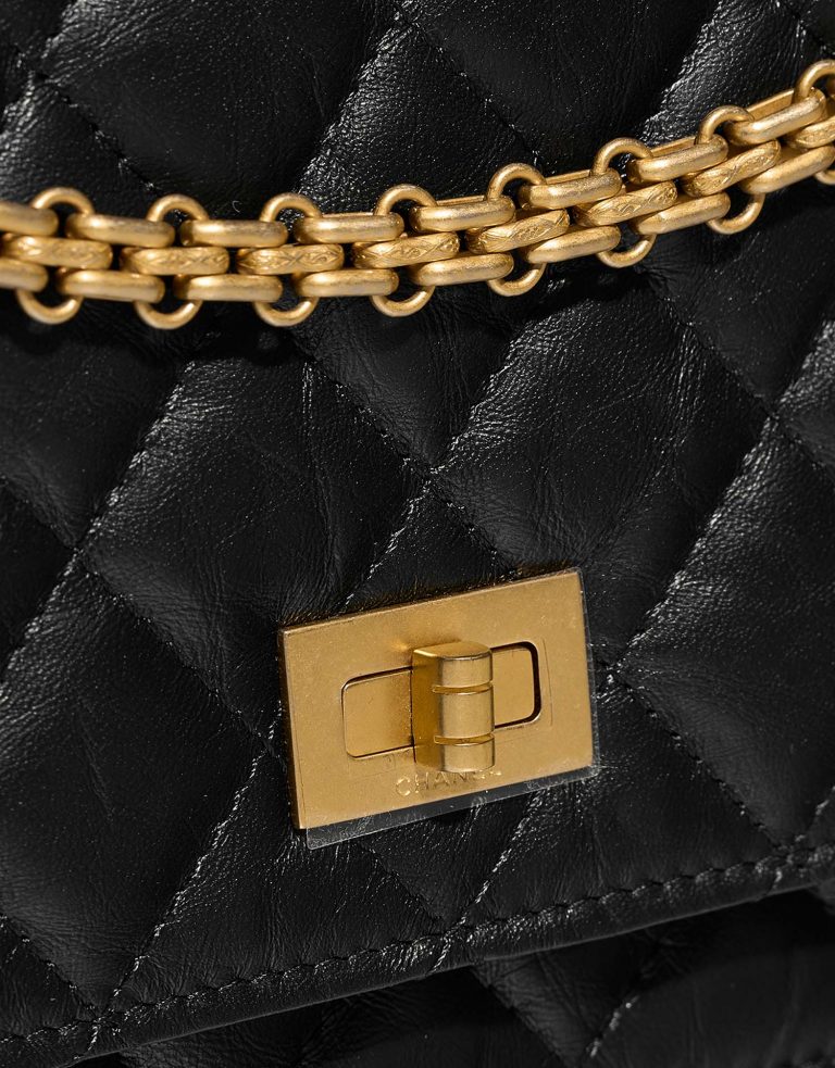 Chanel 255Reissue WOC Black Closing System  | Sell your designer bag on Saclab.com
