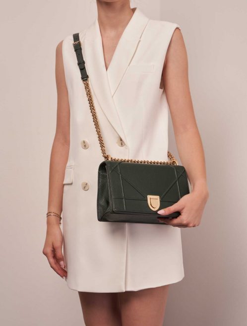 Dior Diorama Medium Green 1M | Sell your designer bag on Saclab.com