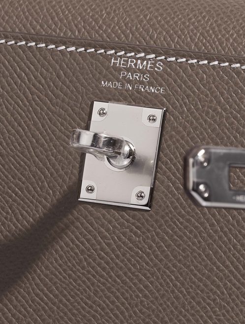 Hermès Kelly 25 Etoupe Logo  | Sell your designer bag on Saclab.com