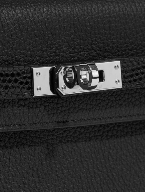 Hermès Kelly 25 Black Closing System  | Sell your designer bag on Saclab.com