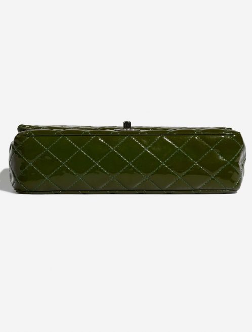 Chanel Timeless Medium Green 8BTM S | Sell your designer bag on Saclab.com
