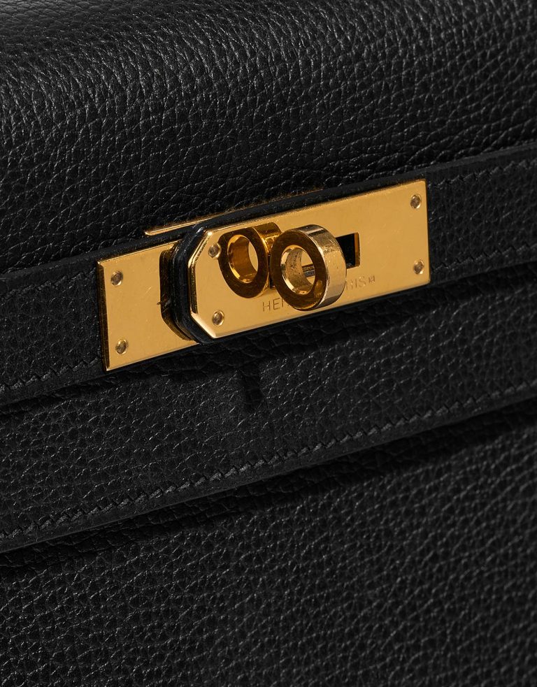 Hermès Kelly 32 Black Closing System  | Sell your designer bag on Saclab.com
