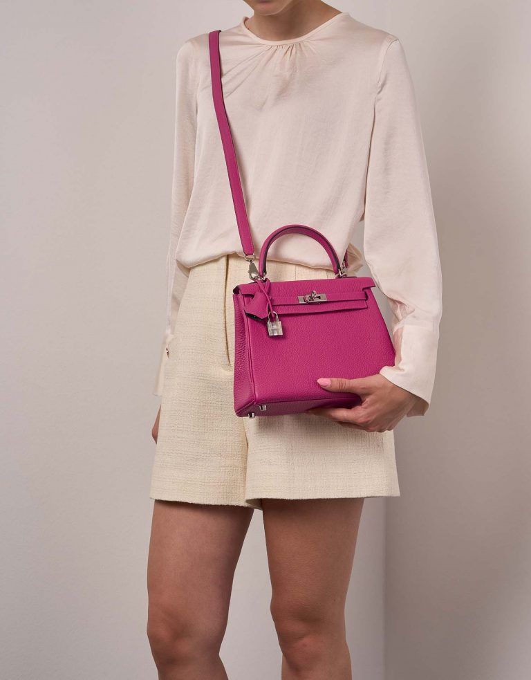 Hermès KellyHSS 25 RosePourpre-Black 0F | Sell your designer bag on Saclab.com