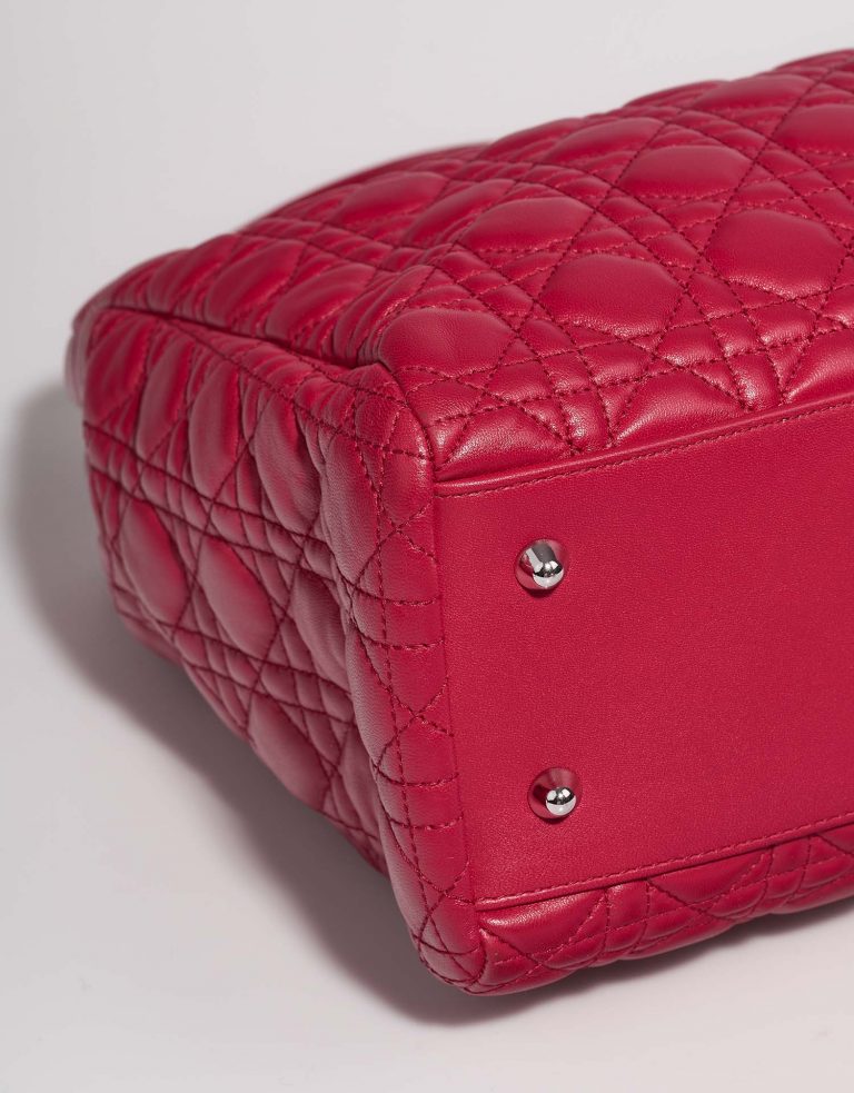 Dior Shopper RaspberryRed signs of wear | Sell your designer bag on Saclab.com
