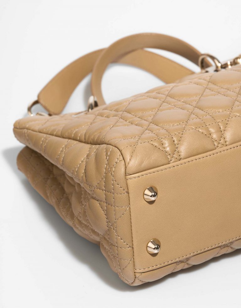 Dior Shopper Small Beige signs of wear | Sell your designer bag on Saclab.com